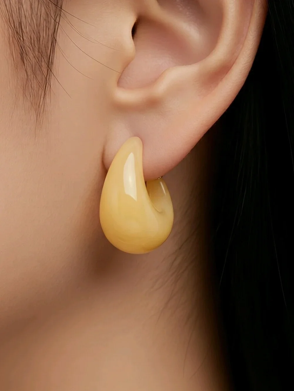 Butter Yellow Marbled Teardrop Dome Earrings Glossy Chunky C-Hoop Retro Studs